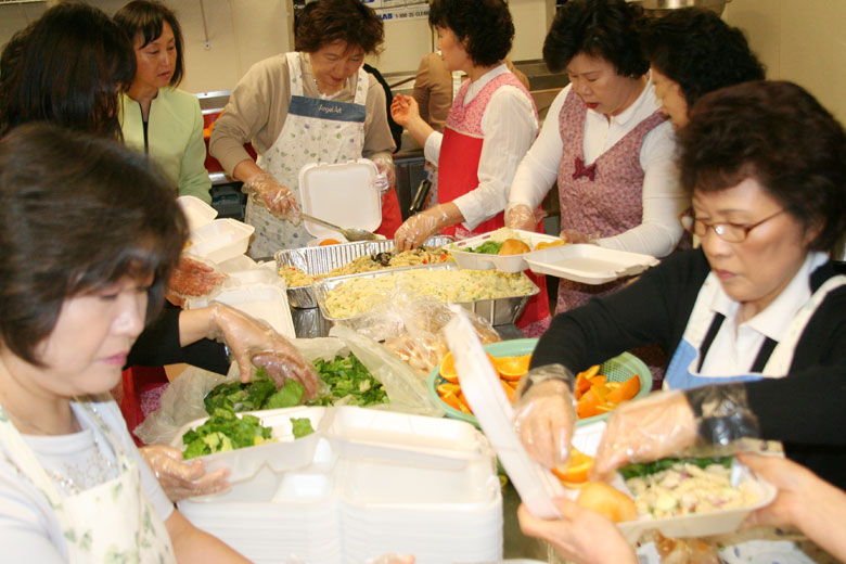 041109-kitchen (4).jpg